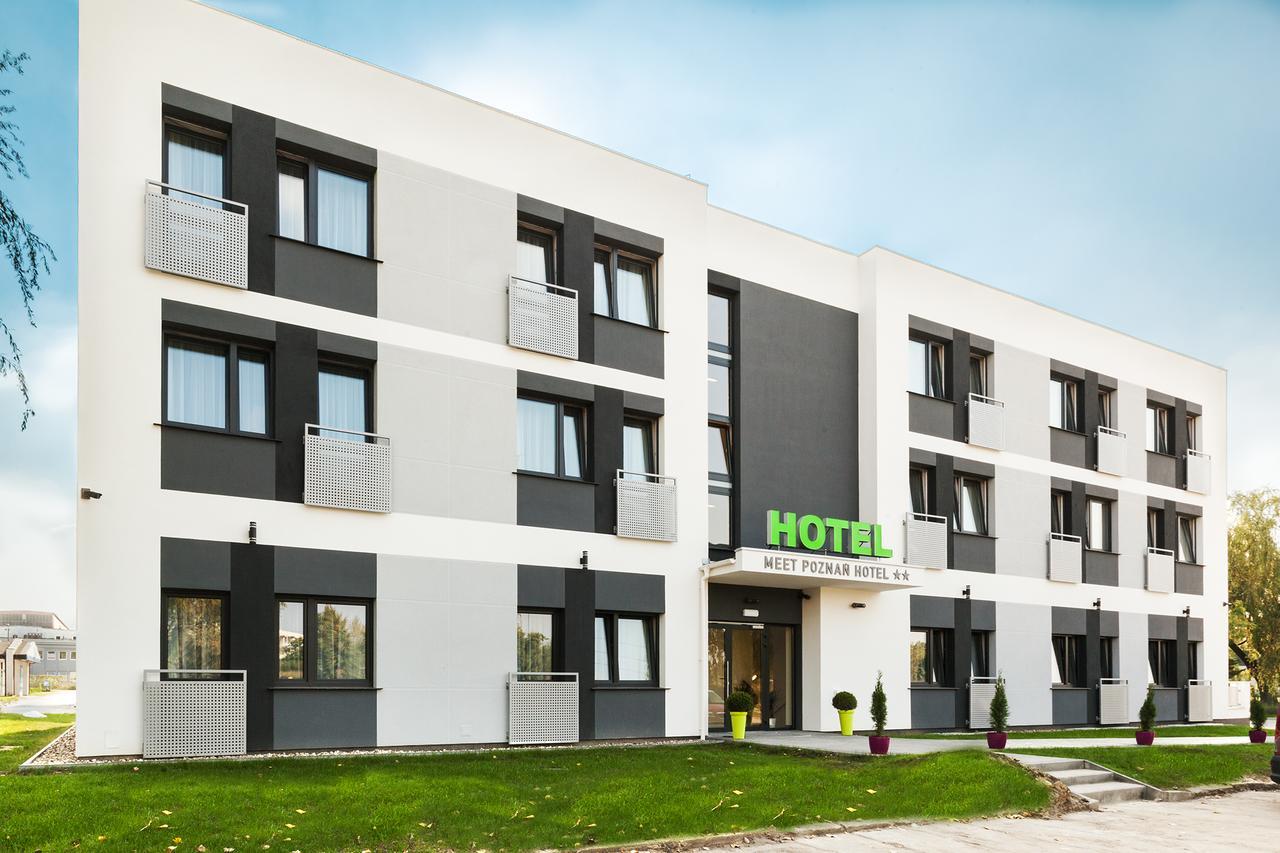 Meet Poznan Hotel Exterior photo