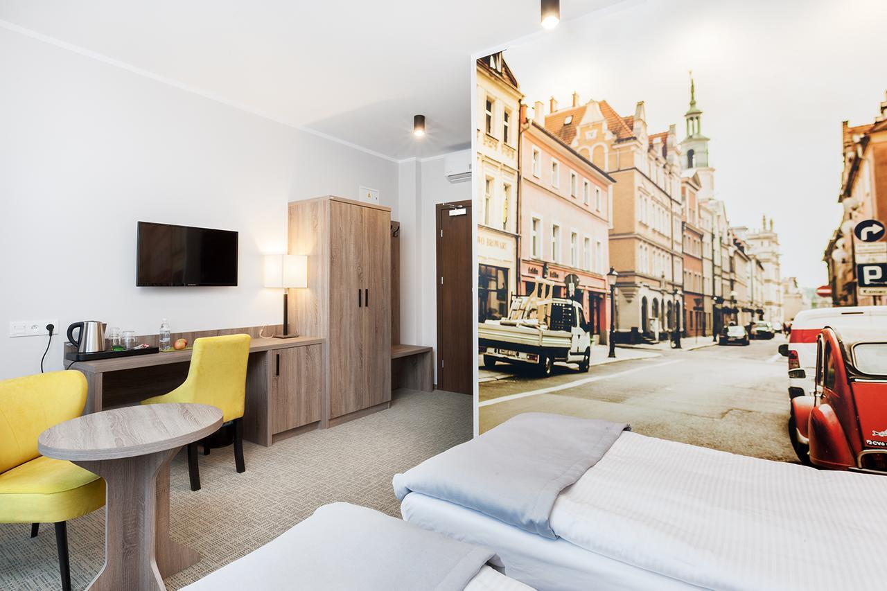 Meet Poznan Hotel Exterior photo