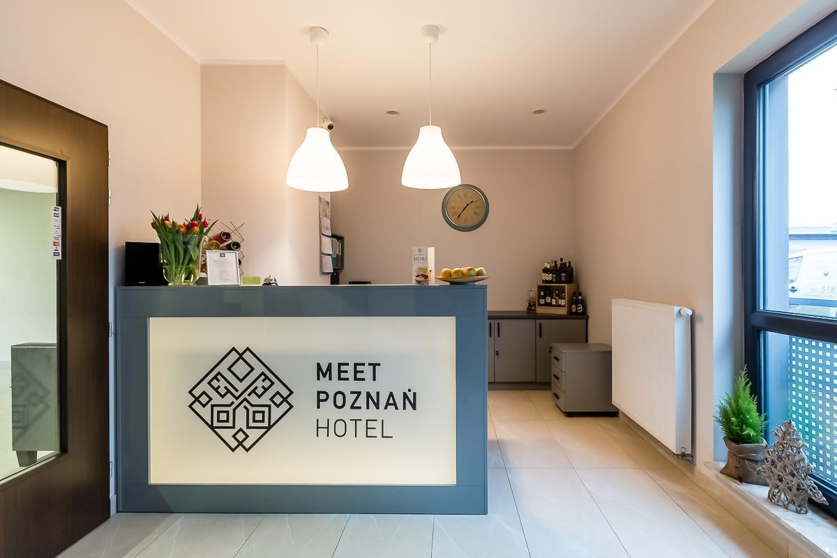 Meet Poznan Hotel Exterior photo